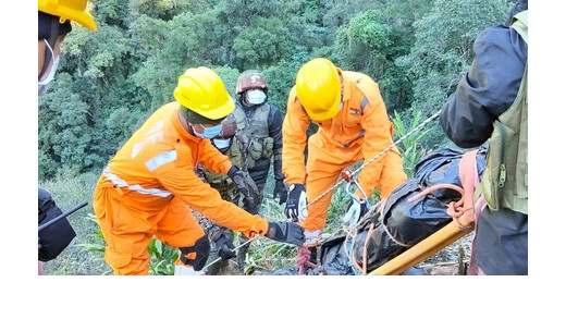 अंजॉ सड़क हादसे में रेस्क्यू ऑपरेशन तेज : 6 शव बरामद, लापता लोगों की तलाश जारी